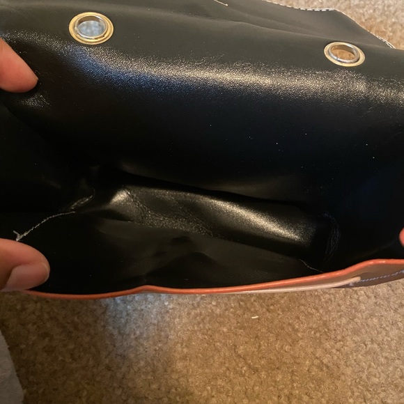 Neutral multi-toned Crossbody Purse - Picture 7 of 7